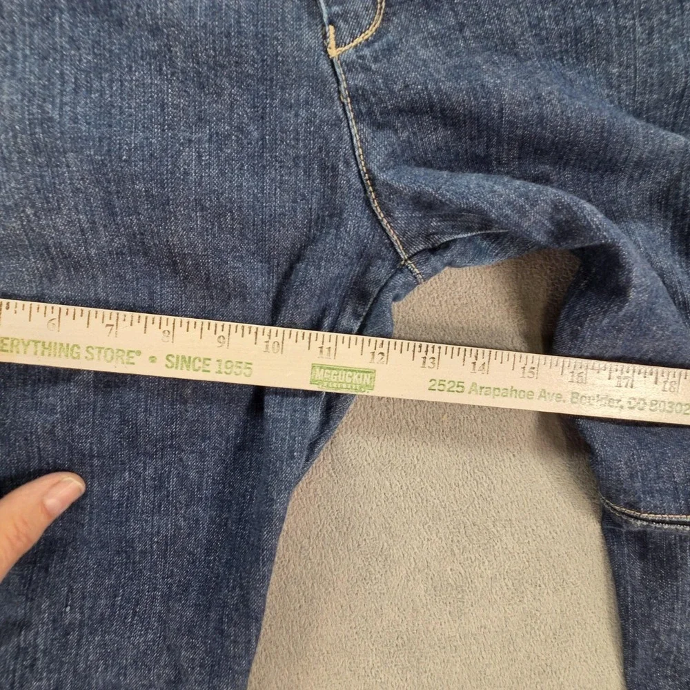 Levis important sizing